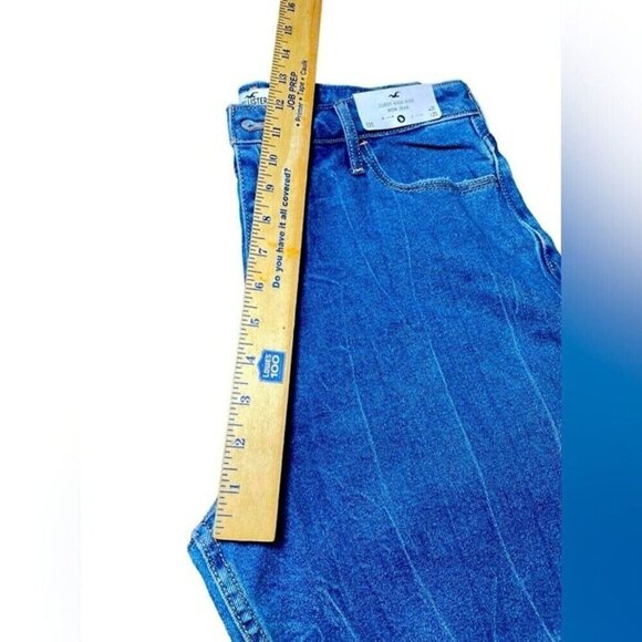 Hollister Blue Patchwork Curvy High Rise Mom Jeans Size 31 - Picture 5 of 8